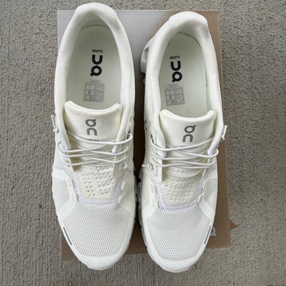 ON cloud 5 womens shoes NEW size 10 - Picture 2 of 5